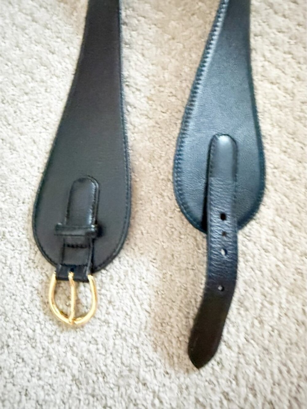 W. Kleinberg Tapered Waist Leather Calf Belt with Gold Buckle 3" Black M - Picture 3 of 6